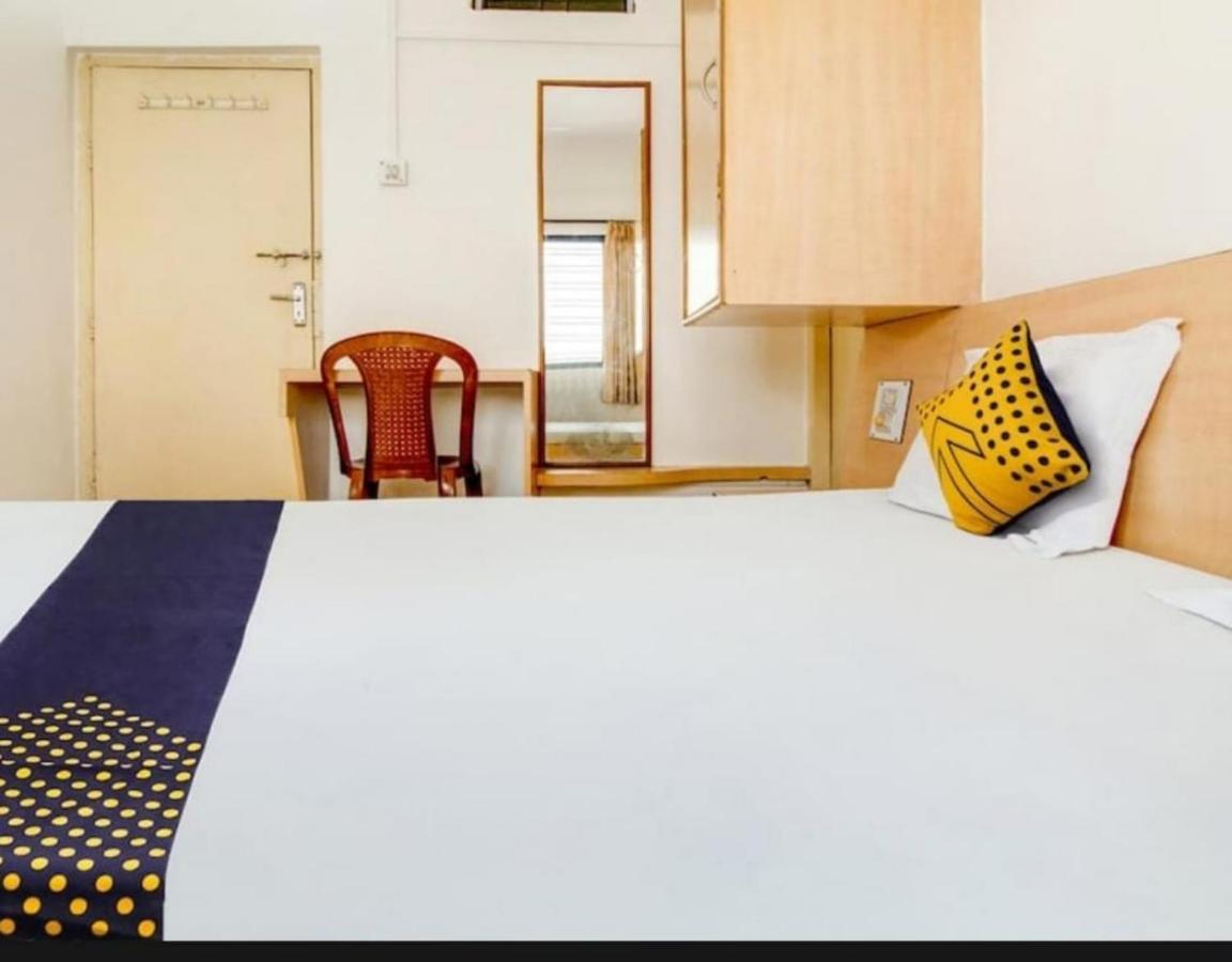 Hotel Rahi Nashik Dış mekan fotoğraf
