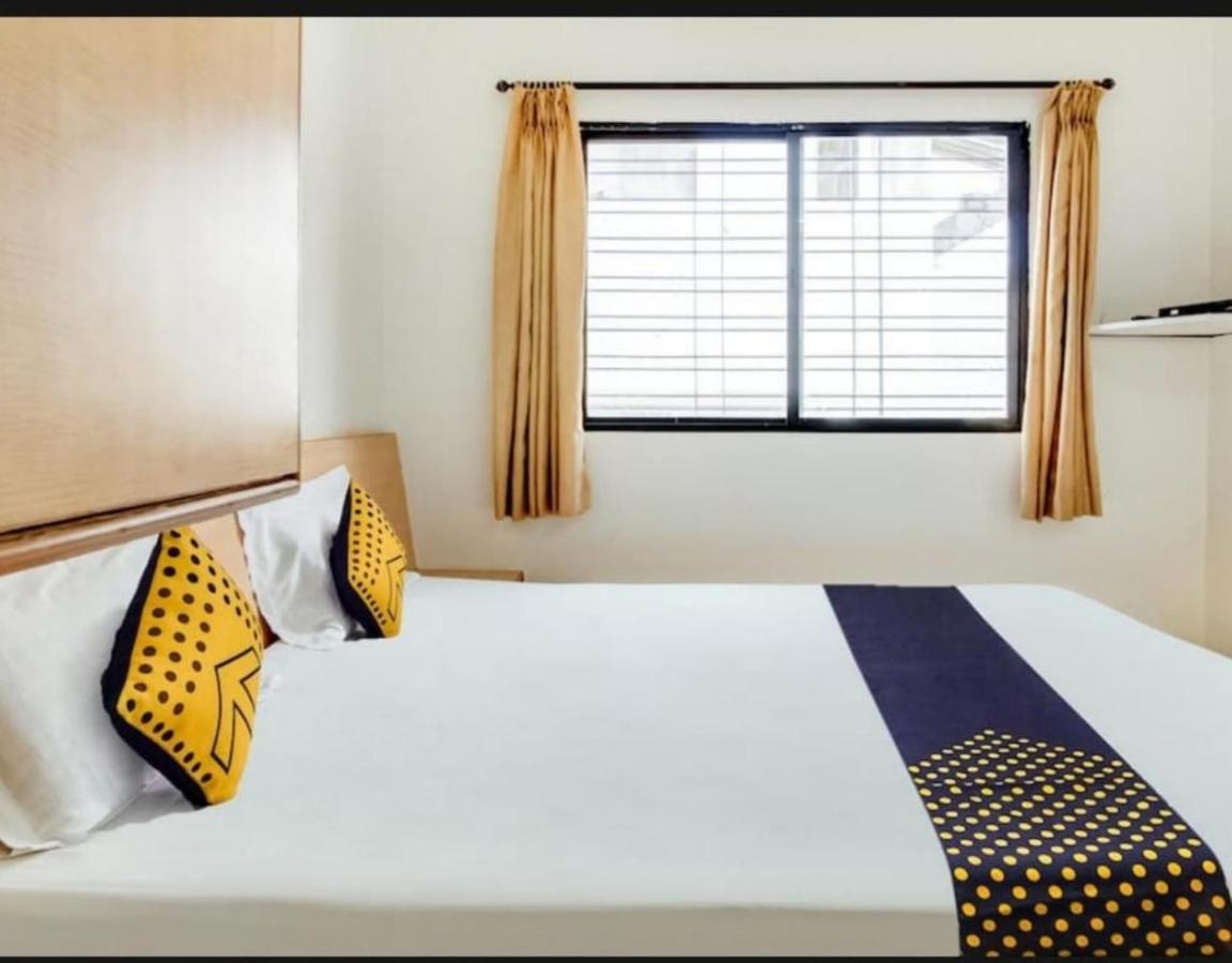 Hotel Rahi Nashik Dış mekan fotoğraf