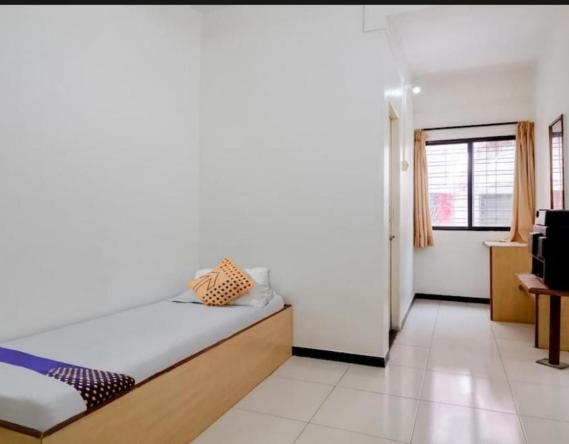 Hotel Rahi Nashik Dış mekan fotoğraf