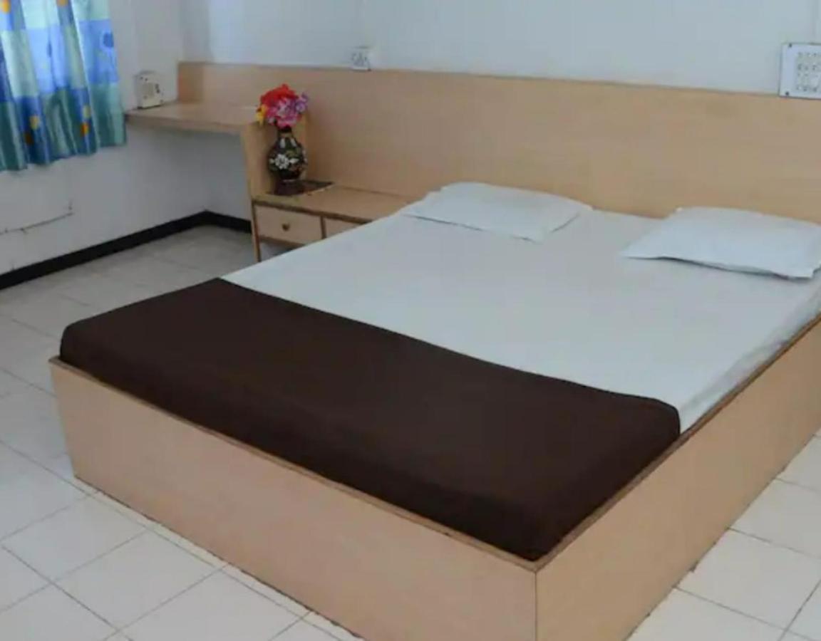 Hotel Rahi Nashik Dış mekan fotoğraf