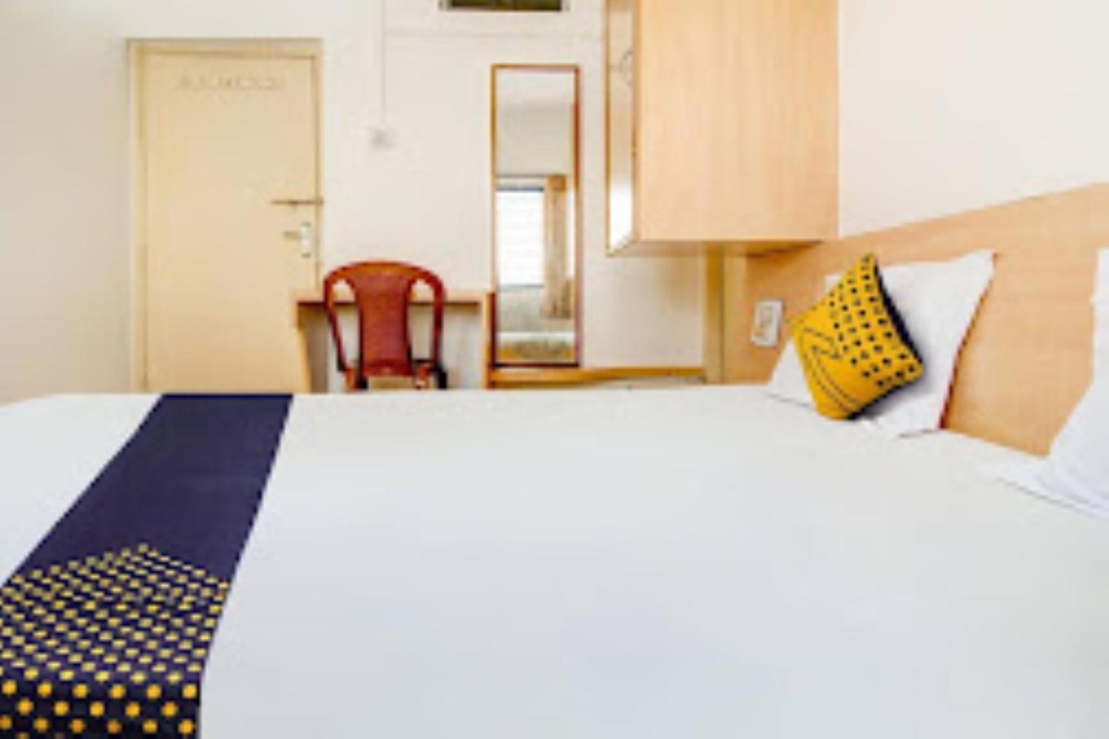 Hotel Rahi Nashik Dış mekan fotoğraf