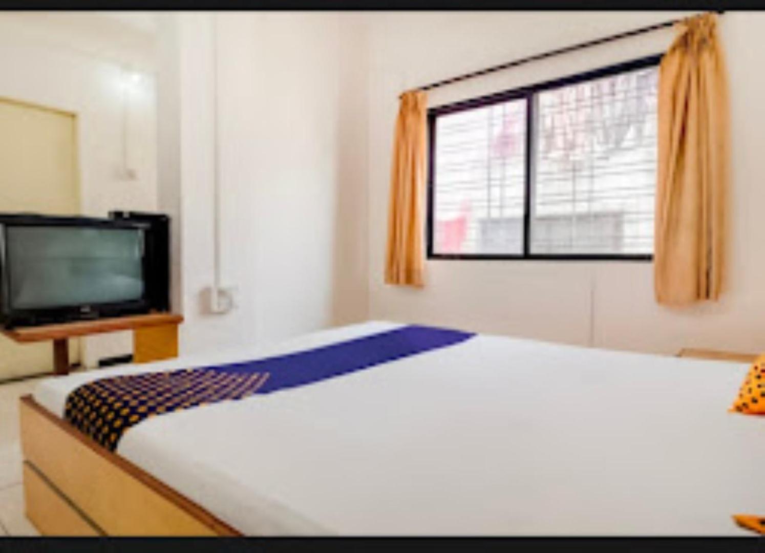 Hotel Rahi Nashik Dış mekan fotoğraf
