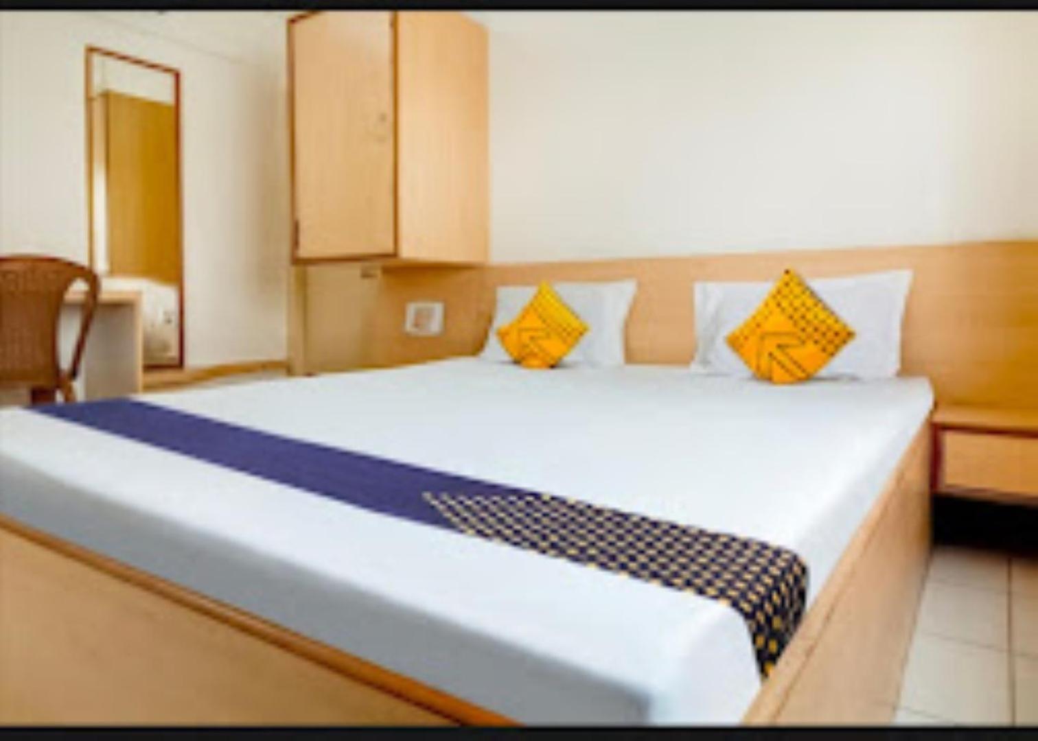 Hotel Rahi Nashik Dış mekan fotoğraf